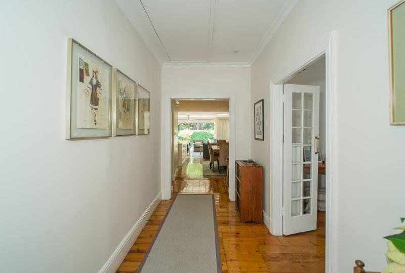 5 Bedroom Property for Sale in Kenilworth Upper Western Cape
